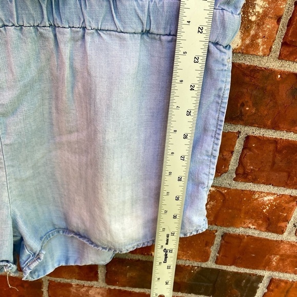 Chelsea & Violet Womens LargeBlue Chambray Roll Tab Sleeve Vneck Romper Shorts - Picture 6 of 7